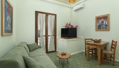 Suite junior, vistas a la ciudad (Studio)