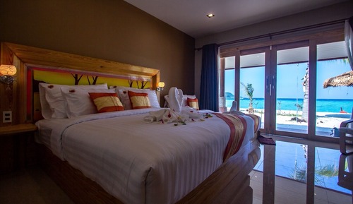 Deluxe Beachfront