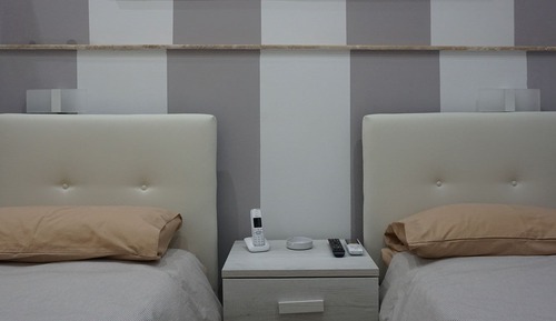 Habitación Business con 1 cama doble o 2 individuales, 2 camas individuales, no fumadores