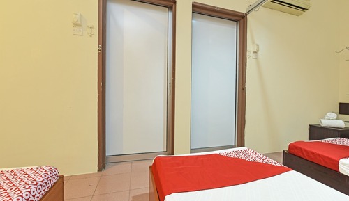 Habitación con 2 camas individuales