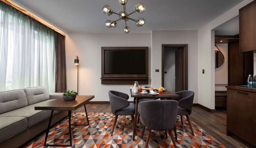 Suite (Ambassador)
