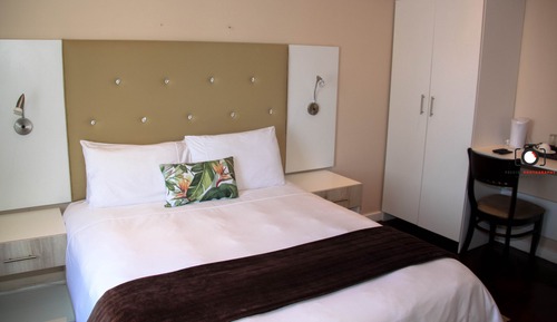 Habitación Deluxe, 1 cama de matrimonio, patio