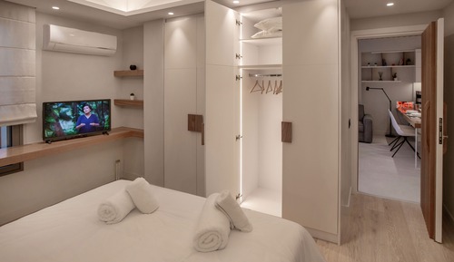 Apartamento Deluxe, 1 habitación, balcón, vistas a la ciudad (4)