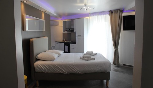 Suite Deluxe, acceso a la piscina (No 26B & 26C)