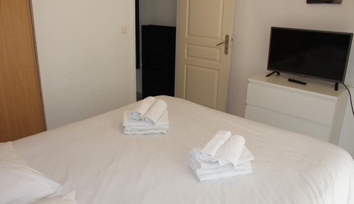 Apartamento, acceso a la piscina, planta baja (Patio, No 03)