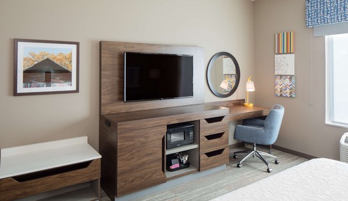 Habitación, 1 cama de matrimonio grande, frigorífico y microondas