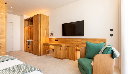 Habitación superior con 1 cama doble o 2 individuales
