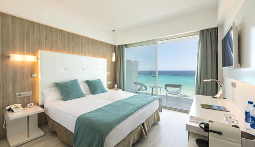 Habitación doble superior, balcón, vistas al mar