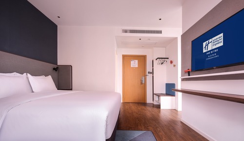 Habitación estándar, 1 cama de matrimonio grande, vistas a la ciudad
