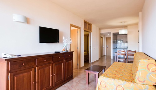 Apartamento de 2 dormitorios (2 adultos + 3 niños)