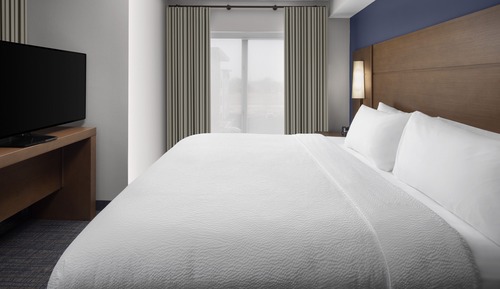 Estudio, 1 cama de matrimonio grande con sofá cama