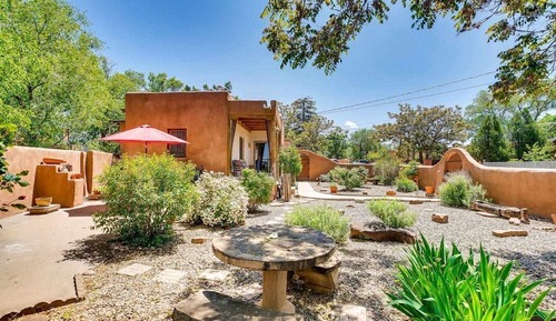 Casa (2 Bedrooms)