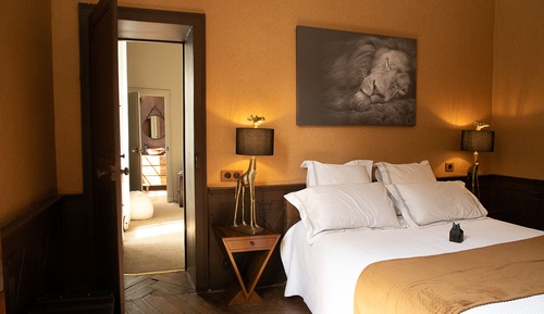 Suite, baño privado (Escale en Famille)