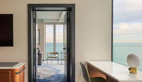 Suite, 1 cama de matrimonio grande (High Floor)