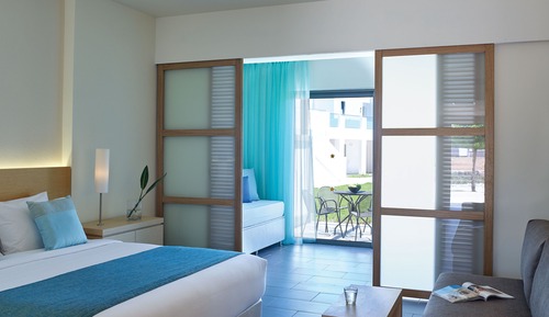 Habitación familiar, vistas al jardín