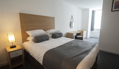 2 Bedroom Apartment for 3 guests