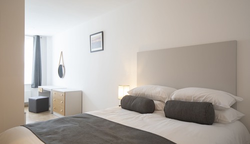 1 Bedroom Apartment with Sofa Bed