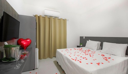 Habitación Confort con 1 cama doble o 2 individuales
