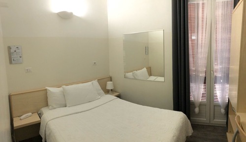 Habitación individual económica, balcón, vistas a la ciudad