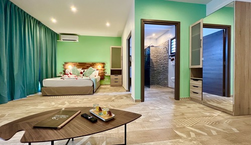 Suite Signature