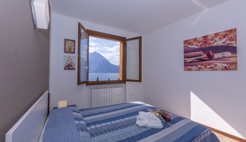 Family Apartment, 1 Bedroom (Fontana Del Lago Apt. 6)
