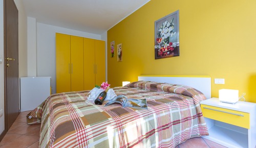 Apartamento familiar, 1 habitación (Fontana Del Lago Apt. 16)