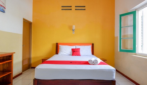 Habitación Deluxe (Reddoorz)