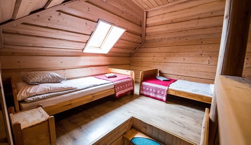 Estudio (two-level, 11)