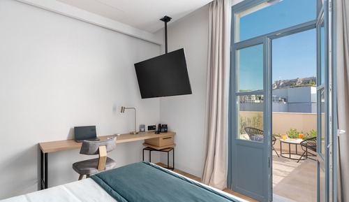 Executive Acropolis