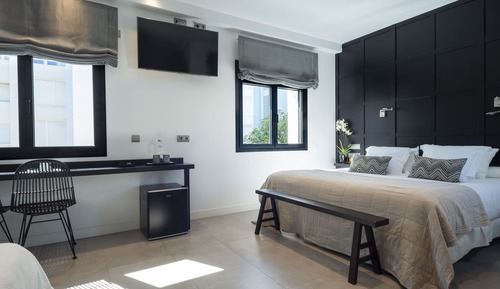 Habitación con 1 cama doble o 2 individuales, baño privado (2)