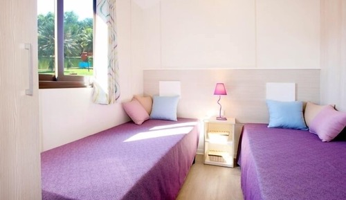 Casa móvil familiar (25 Las Adelfas)