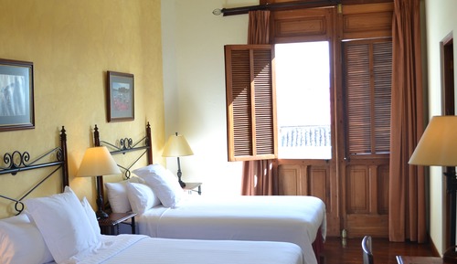 Habitación superior con 2 camas individuales