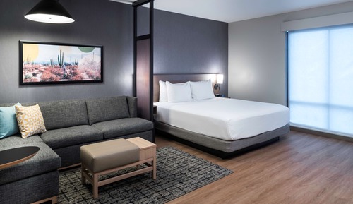 Suite, 1 cama de matrimonio grande con sofá cama (Specialty)