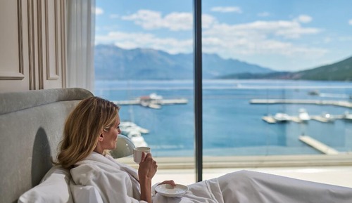 Apartamento, varias camas, vistas al mar (3 Bds - Sky Villa with pool Sea View)
