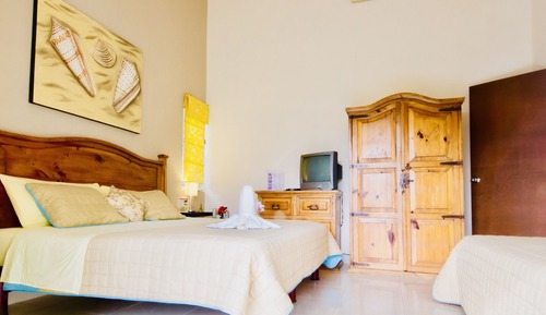 Villa, 4 habitaciones, balcón, vistas al jardín