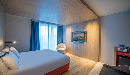 Habitación estándar, 1 cama de matrimonio, balcón