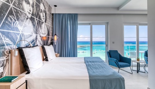 Studio, Sea View Twin Bed