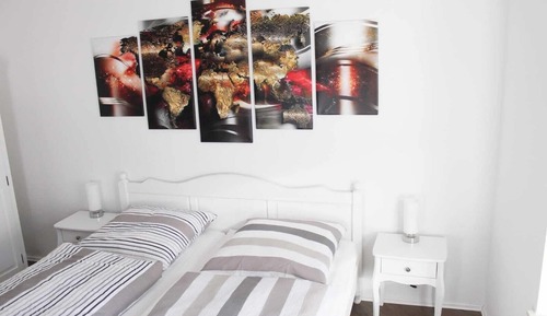 Habitación con 1 cama doble o 2 individuales, baño privado