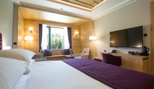 Habitación superior con 1 cama doble o 2 individuales