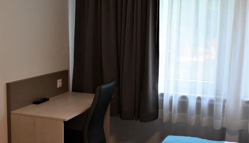 Habitación económica con 1 cama doble o 2 individuales