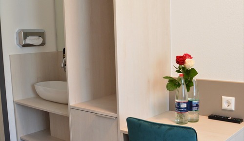 Habitación estándar con 1 cama doble o 2 individuales