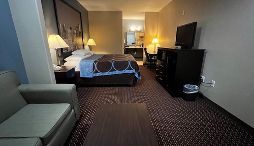 Habitación estándar, 1 cama de matrimonio grande, no fumadores (Mobility)