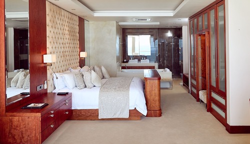 Ático superior, 3 habitaciones, vistas al mar
