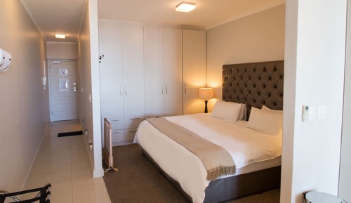Estudio, 1 cama de matrimonio grande