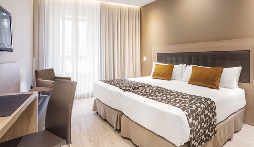 Habitación doble, vistas a la ciudad