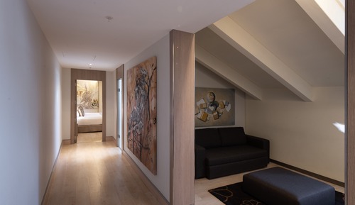 Suite (Imperial)