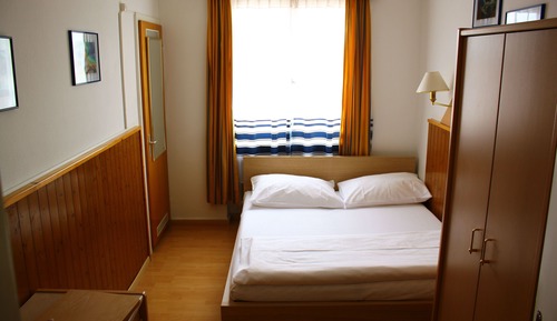 Habitación básica doble de uso individual