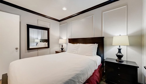 3 Bedroom Condominium