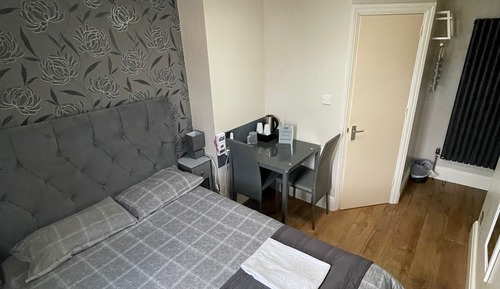 Standard Double Room, Ensuite ((small room))