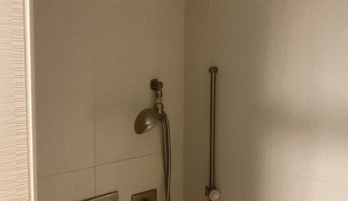 Suite, 1 cama de matrimonio grande, ducha adaptada